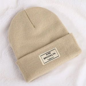 Chic Kids Beige Brooklyn Twenty Beanie OS New